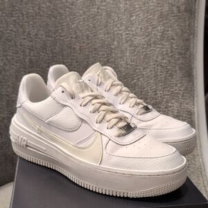 Nike Air Force 1 Low White Sneakers
